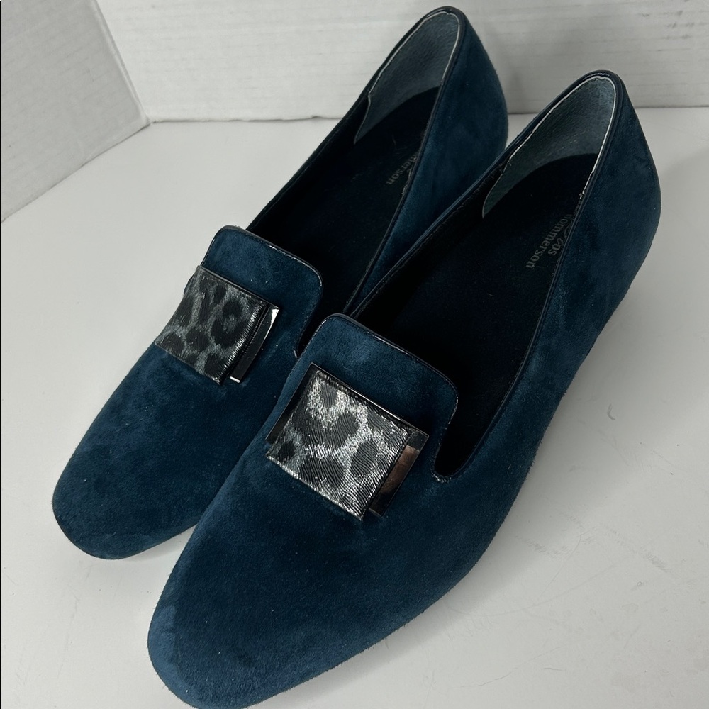 Ros Hommerson Navy Blue Treasure Loafers with Black Silver Accent size 9 Narrow